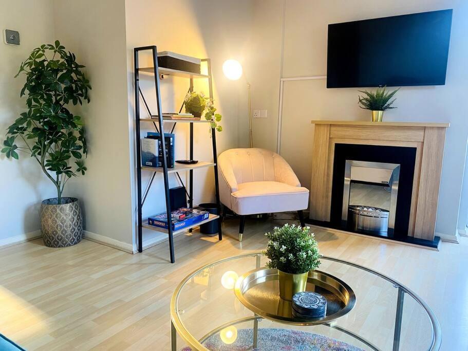 City Centre Riverside Apartment Winchester Extérieur photo