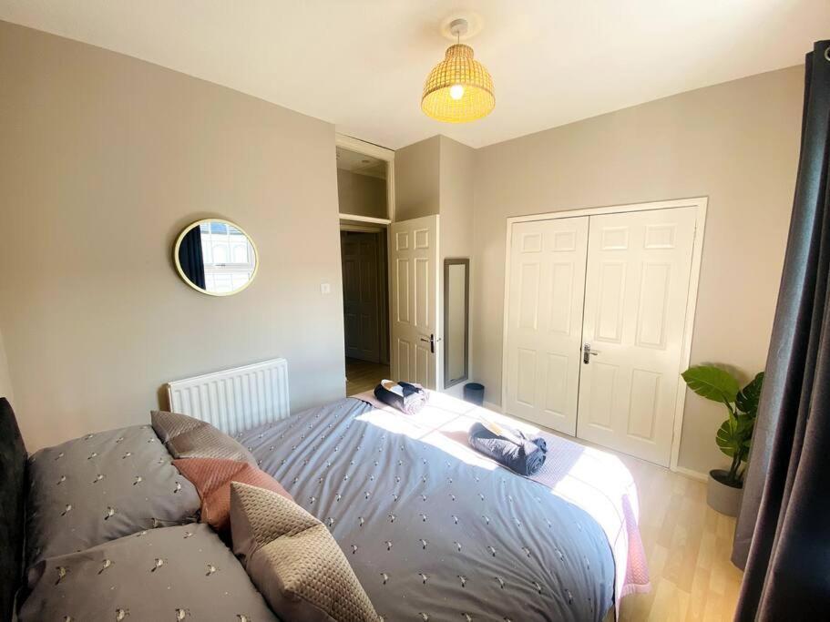City Centre Riverside Apartment Winchester Extérieur photo