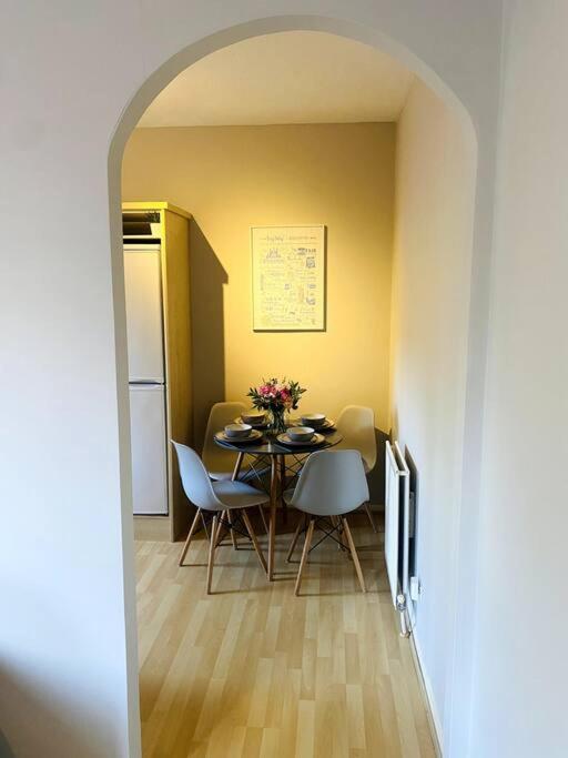 City Centre Riverside Apartment Winchester Extérieur photo